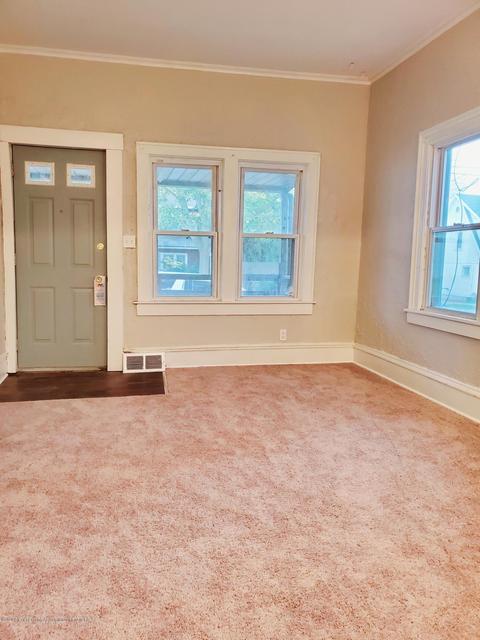918 Everett, Lansing, MI 48915 photo 2