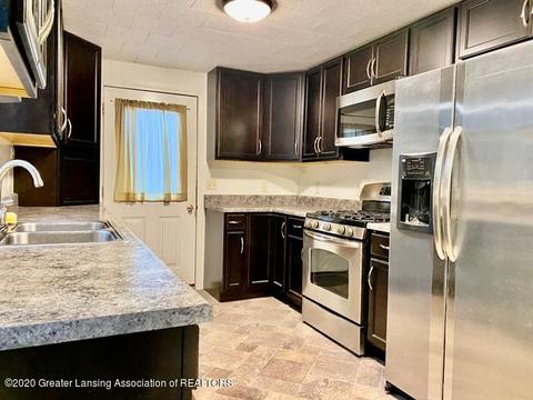 918 E Chippewa St, Mount Pleasant, MI 48858 photo 2