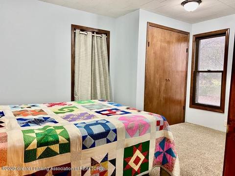 918 E Chippewa St, Mount Pleasant, MI 48858 photo 8