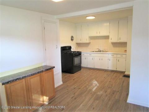 1010 W Dill Rd, Dewitt, MI 48820 photo 4