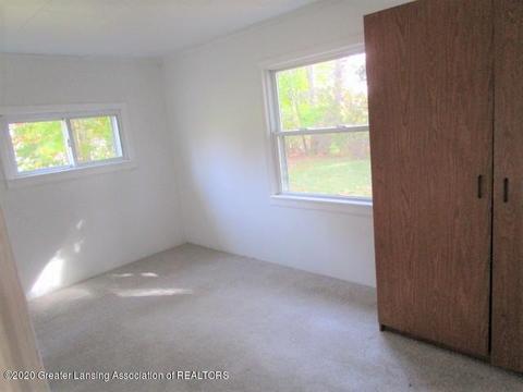 1010 W Dill Rd, Dewitt, MI 48820 photo 8