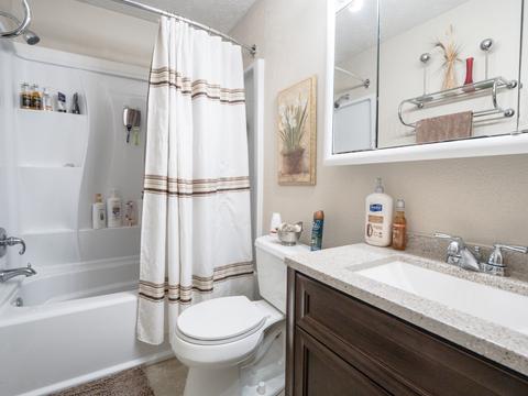 1507 Waxwing Dr, Dewitt, MI 48820 photo 4