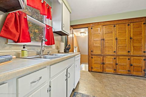 207 W Main St, Dewitt, MI 48820 photo 17