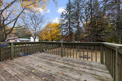 2524 Solomon Dr, Lansing, MI 48910 photo 6