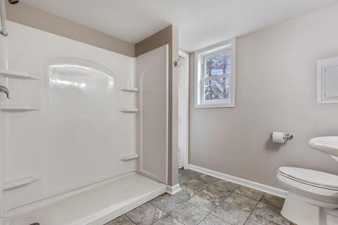 2524 Solomon Dr, Lansing, MI 48910 photo 24