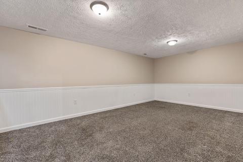 2524 Solomon Dr, Lansing, MI 48910 photo 27