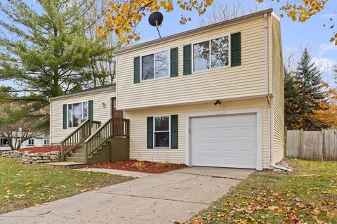 2524 Solomon Dr, Lansing, MI 48910 photo 3