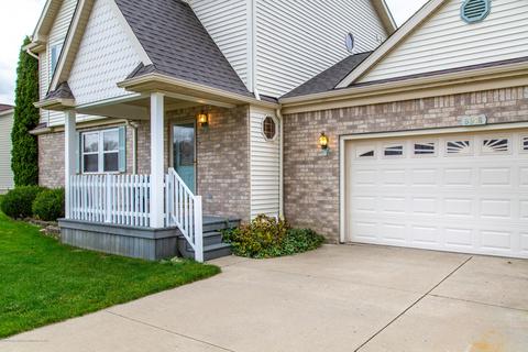 8918 Jacaranda Dr, Dimondale, MI 48821 photo 2