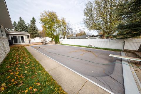 1406 Maycroft Rd, Lansing, MI 48917 photo 44