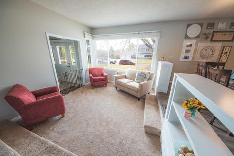 1406 Maycroft Rd, Lansing, MI 48917 photo 6