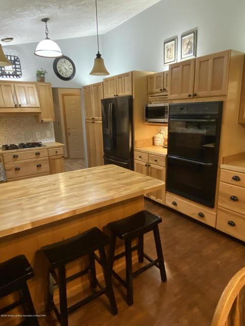 1777 E Chadwick Rd, Dewitt, MI 48820 photo 12