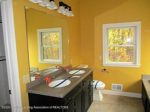 4892 Marsh Dr, Dimondale, MI 48821 photo 12