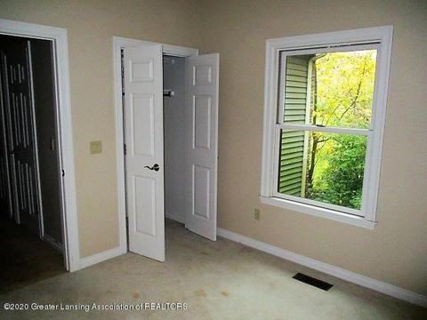 4892 Marsh Dr, Dimondale, MI 48821 photo 14