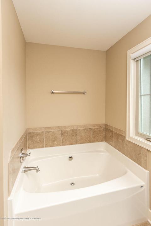 13645 Acacia Ln, Dewitt, MI 48820 photo 35