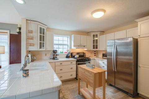 428 E Oak St, Mason, MI 48854 photo 16