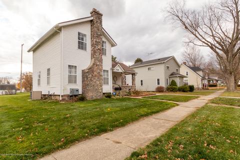 428 E Oak St, Mason, MI 48854 photo 3