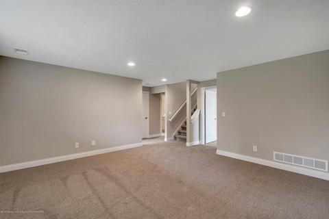 5322 E Hawk Hollow Dr, Bath, MI 48808 photo 32