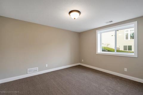 5322 E Hawk Hollow Dr, Bath, MI 48808 photo 29