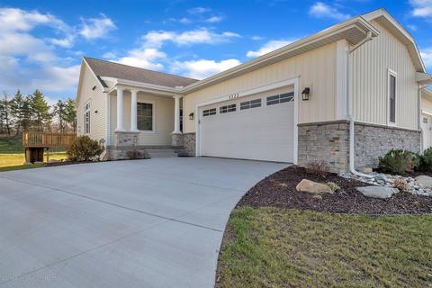 5322 E Hawk Hollow Dr, Bath, MI 48808 photo 4