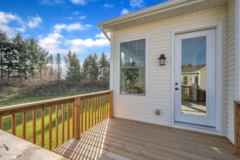 5322 E Hawk Hollow Dr, Bath, MI 48808 photo 16