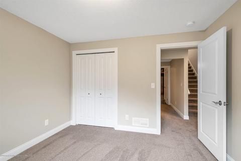 5322 E Hawk Hollow Dr, Bath, MI 48808 photo 27