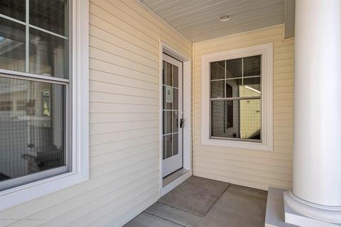 5322 E Hawk Hollow Dr, Bath, MI 48808 photo 2