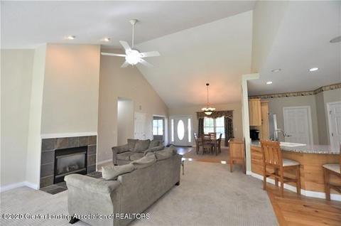 511 Riverwalk Dr, Mason, MI 48854 photo 3