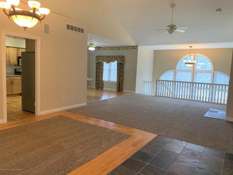 511 Riverwalk Dr, Mason, MI 48854 photo 7