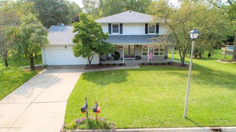 815 Darlington Ave, East Lansing, MI 48823