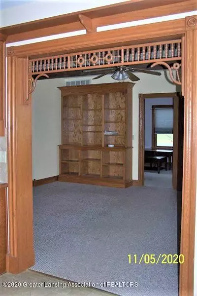 6357 W Parks Rd, Saint Johns, MI 48879 photo 7