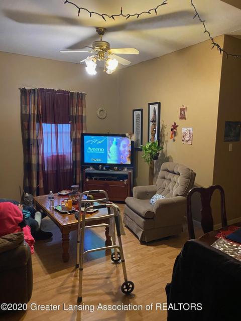 1626 Herbert St, Lansing, MI 48910 photo 4