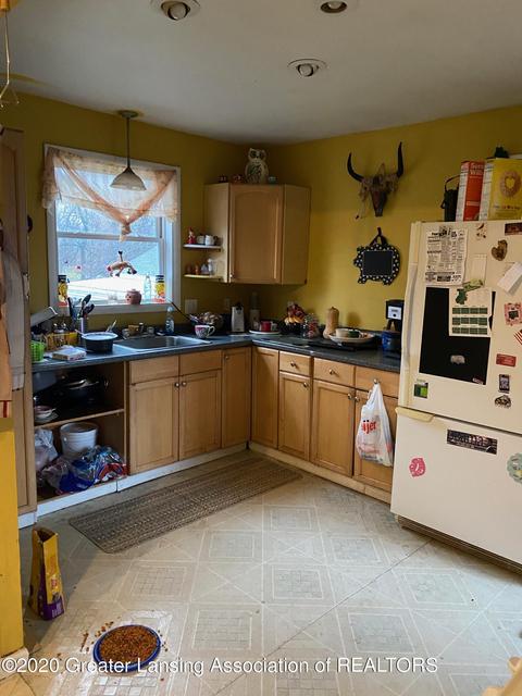 1626 Herbert St, Lansing, MI 48910 photo 6