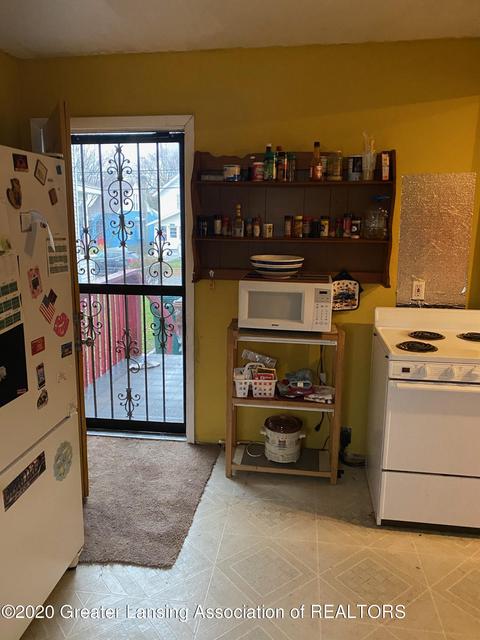 1626 Herbert St, Lansing, MI 48910 photo 7