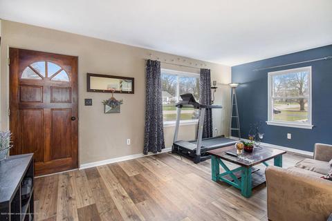 5647 Babbitt St, Haslett, MI 48840 photo 4