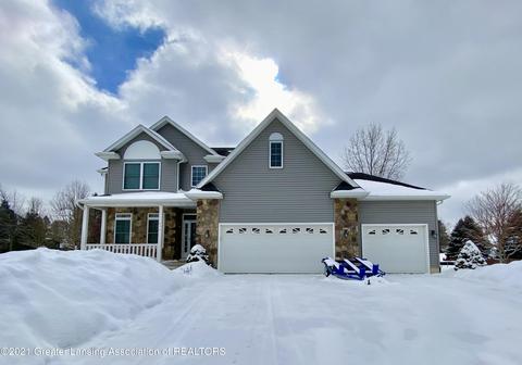 696 Emily Ln, Haslett, MI 48840 photo 1