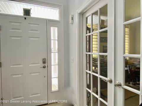 696 Emily Ln, Haslett, MI 48840 photo 8