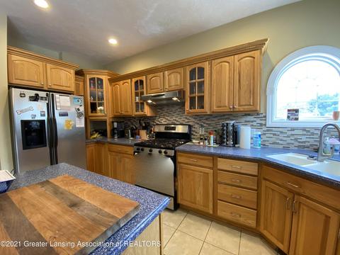 696 Emily Ln, Haslett, MI 48840 photo 12