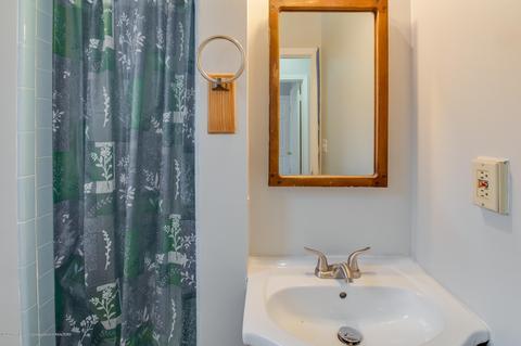 2305 Lyons Ave, Lansing, MI 48910 photo 15
