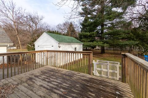 2305 Lyons Ave, Lansing, MI 48910 photo 25