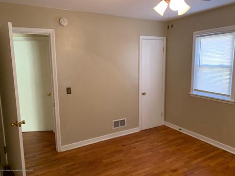 609 Hamilton Ave, Lansing, MI 48910 photo 9