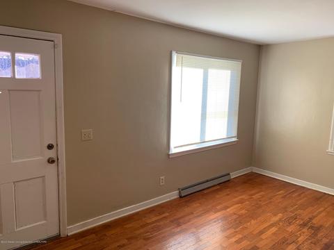 609 Hamilton Ave, Lansing, MI 48910 photo 3