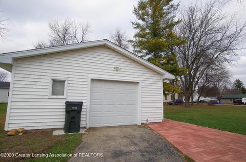 1606 Frederick St, Owosso, MI 48867 photo 4