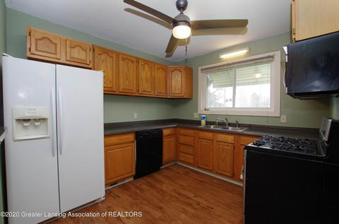 1606 Frederick St, Owosso, MI 48867 photo 9