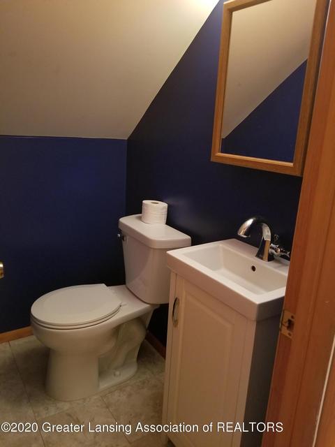 917 Maycroft, Lansing, MI 48917 photo 5