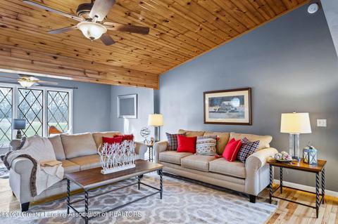 13065 Center Rd, Bath, MI 48808 photo 6