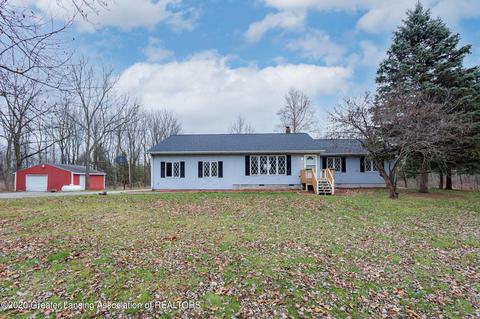 13065 Center Rd, Bath, MI 48808 photo 1