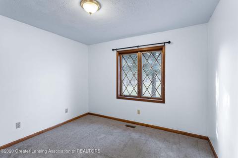 13065 Center Rd, Bath, MI 48808 photo 17