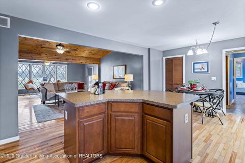 13065 Center Rd, Bath, MI 48808 photo 7