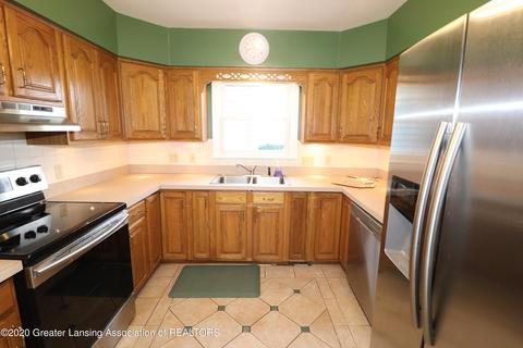 2500 Devonshire Ave, Lansing, MI 48910 photo 15