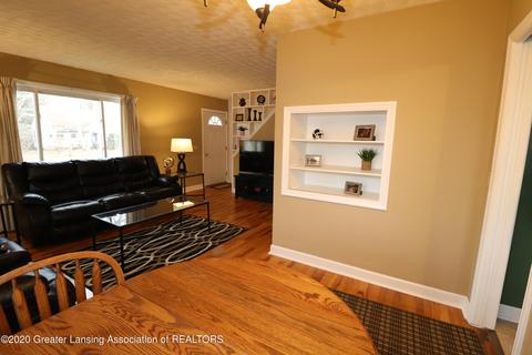 2500 Devonshire Ave, Lansing, MI 48910 photo 9